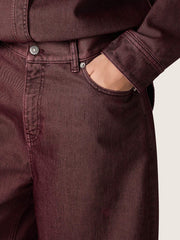 Women's jeans in burgundy denim