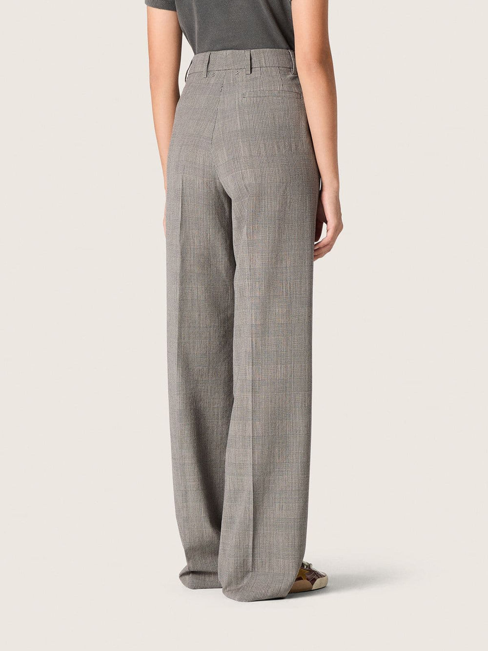 Women’s oversized pants in gray Prince of Wales check