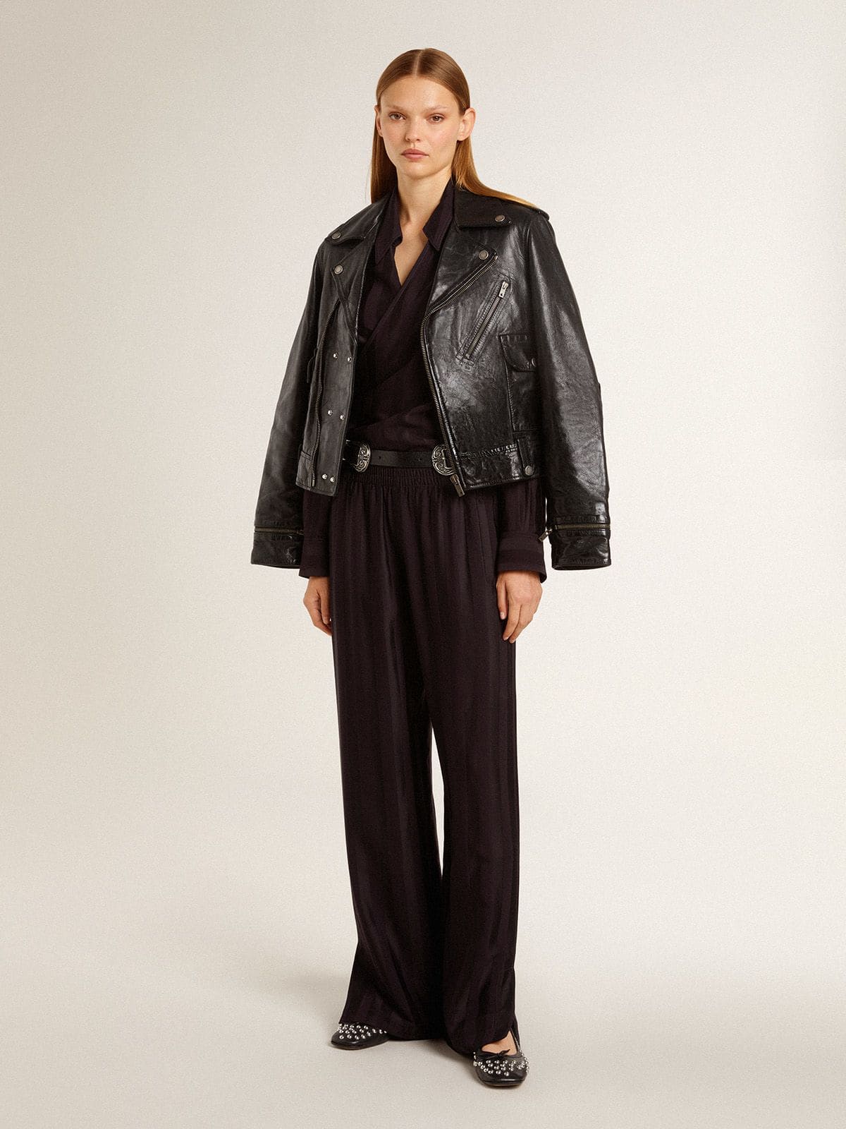 Women's joggers with ankle slit