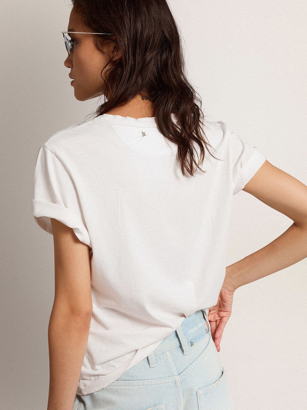 Distressed regular-fit women’s T-shirt in white