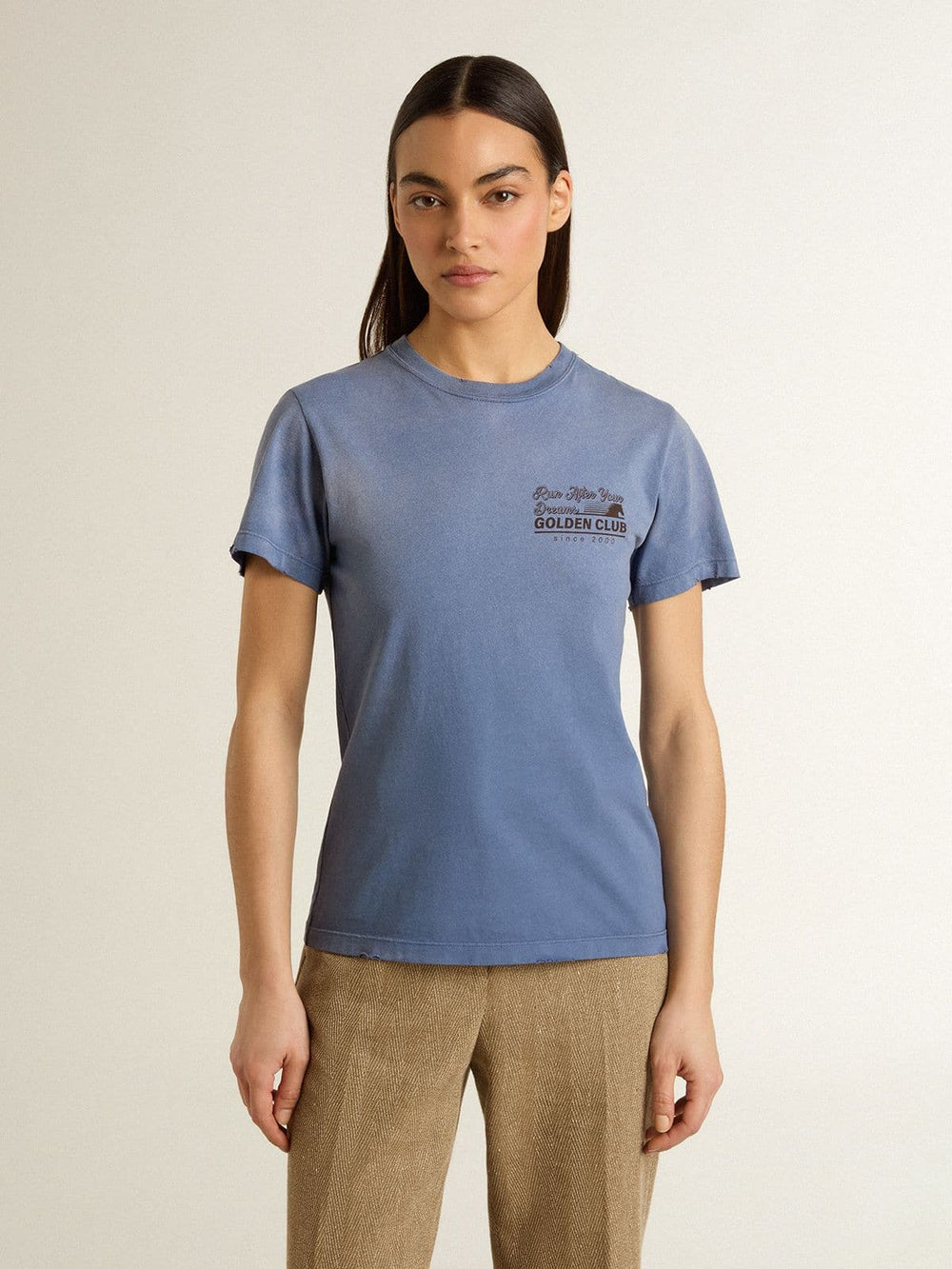 Women's faded light blue T-shirt with print on the chest