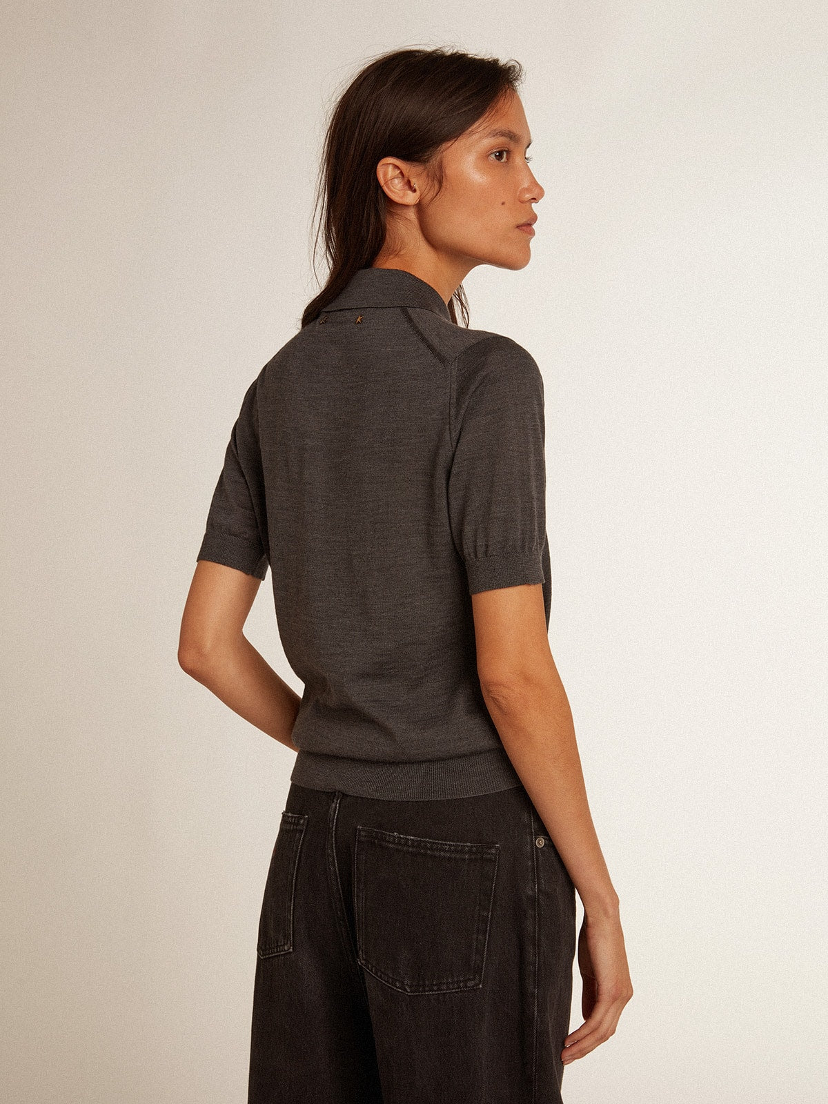 Women’s polo shirt in anthracite merino wool
