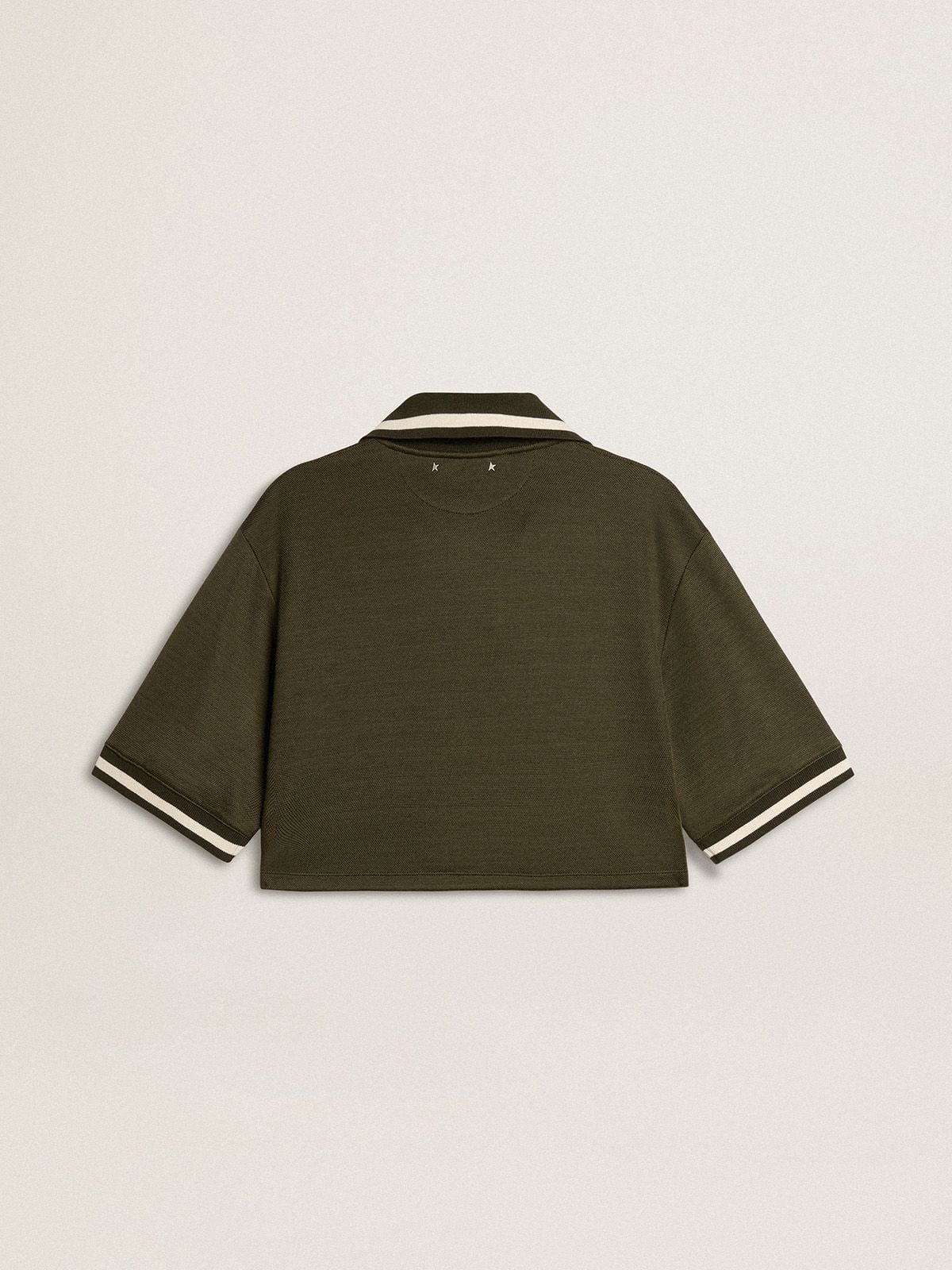 Women's cropped polo in military-green jersey with embroidery