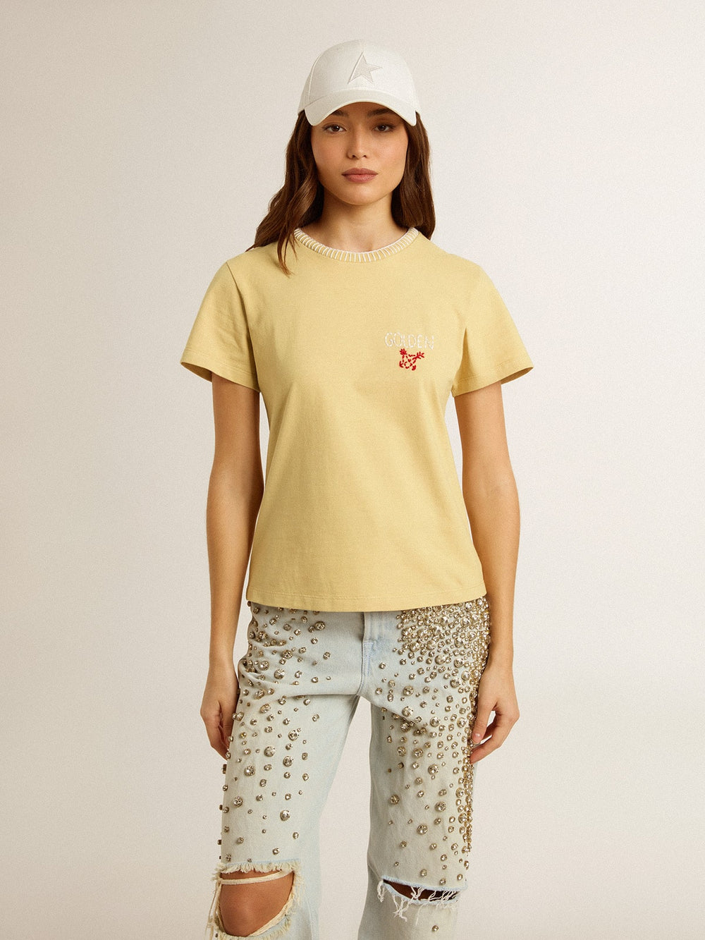 Women's T-shirt in cotton jersey with embroidery on the neck and heart