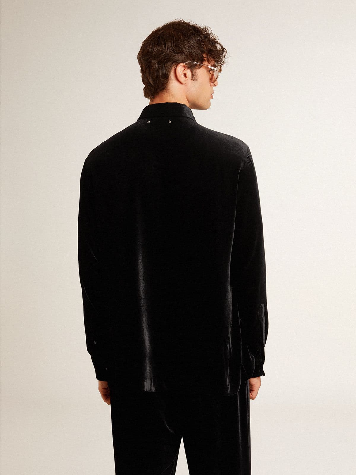 Velvet-effect black shirt with embroidery