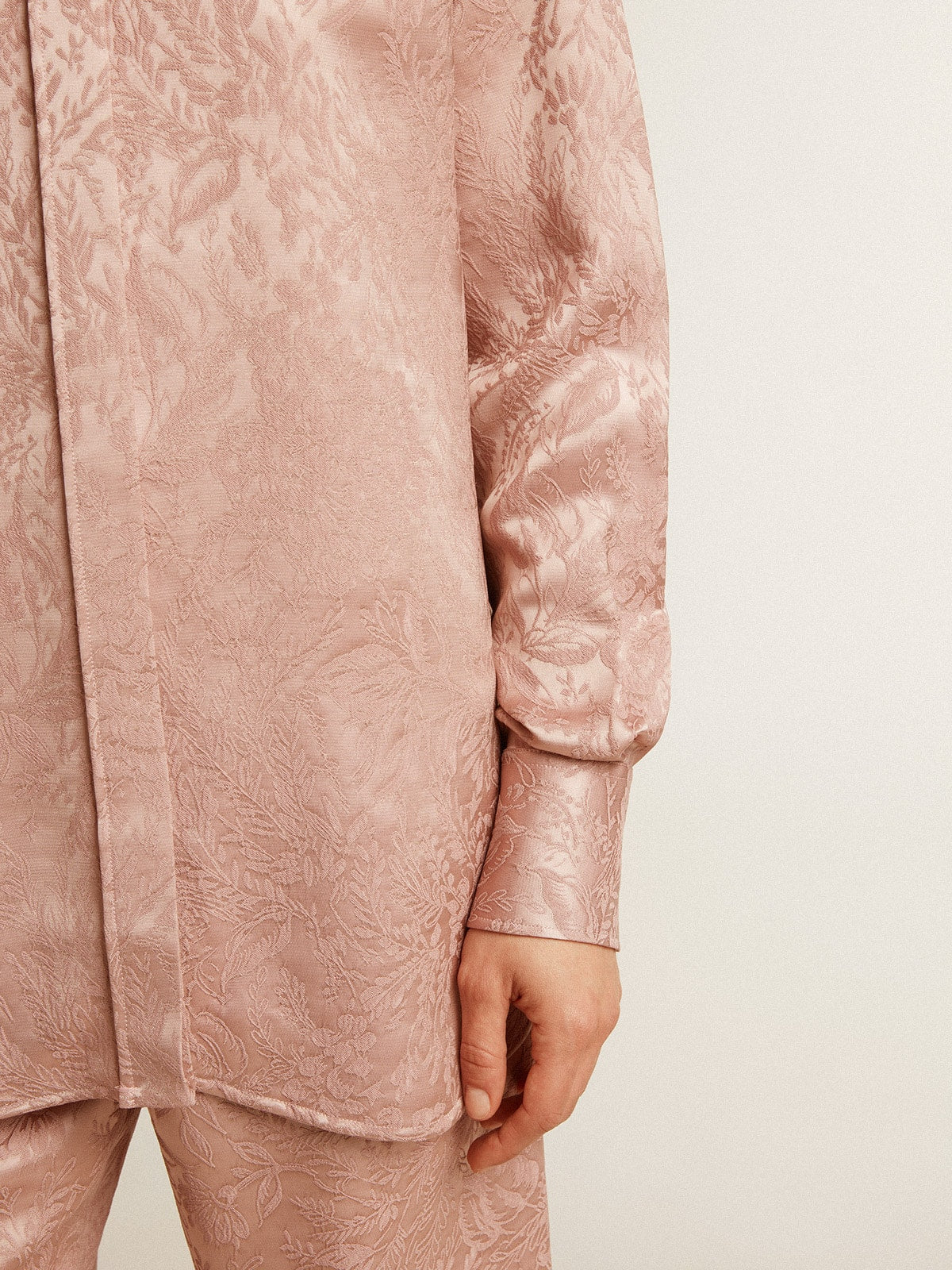 Women's pink viscose shirt with floral pattern