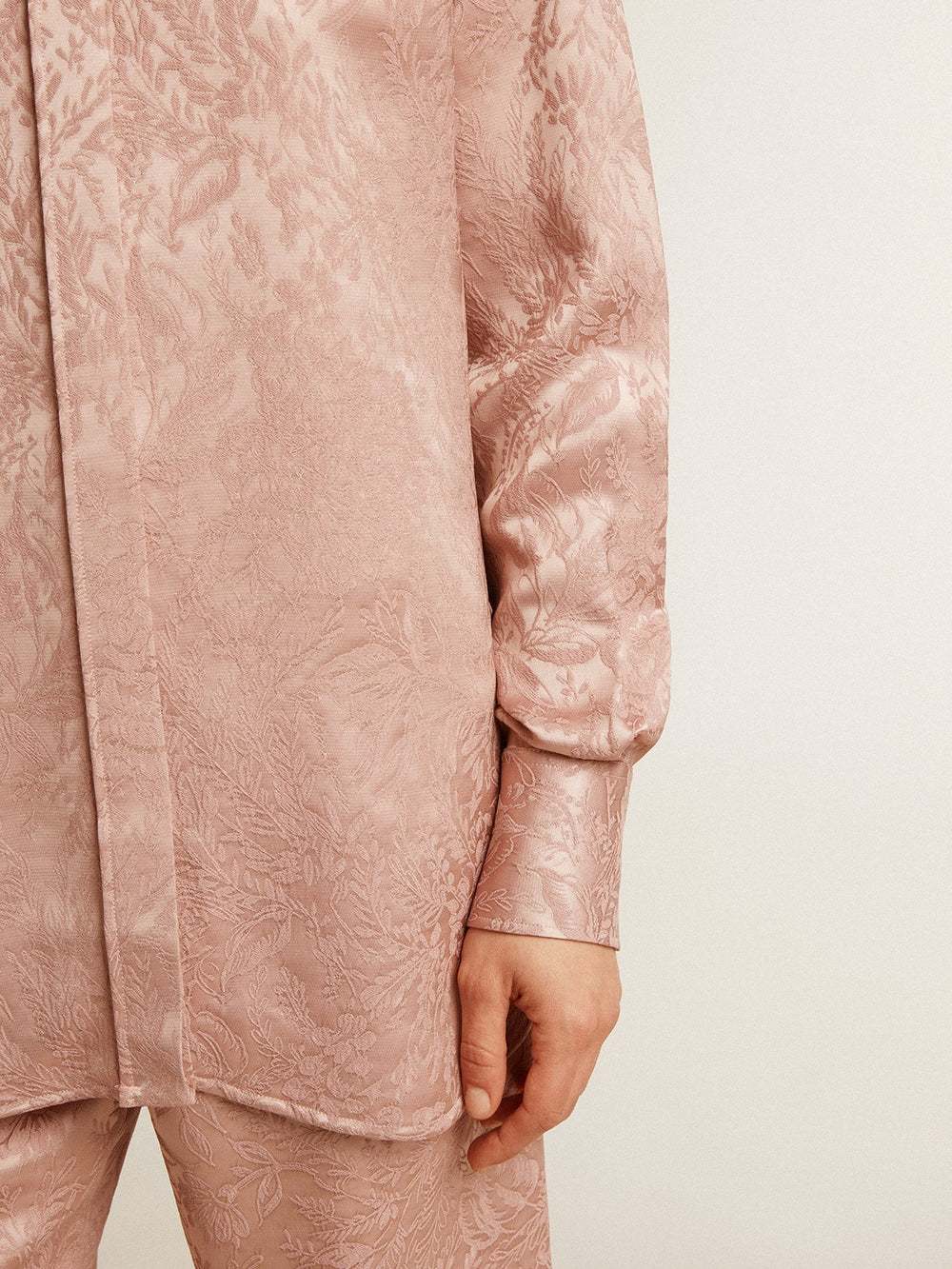 Women's pink viscose shirt with floral pattern