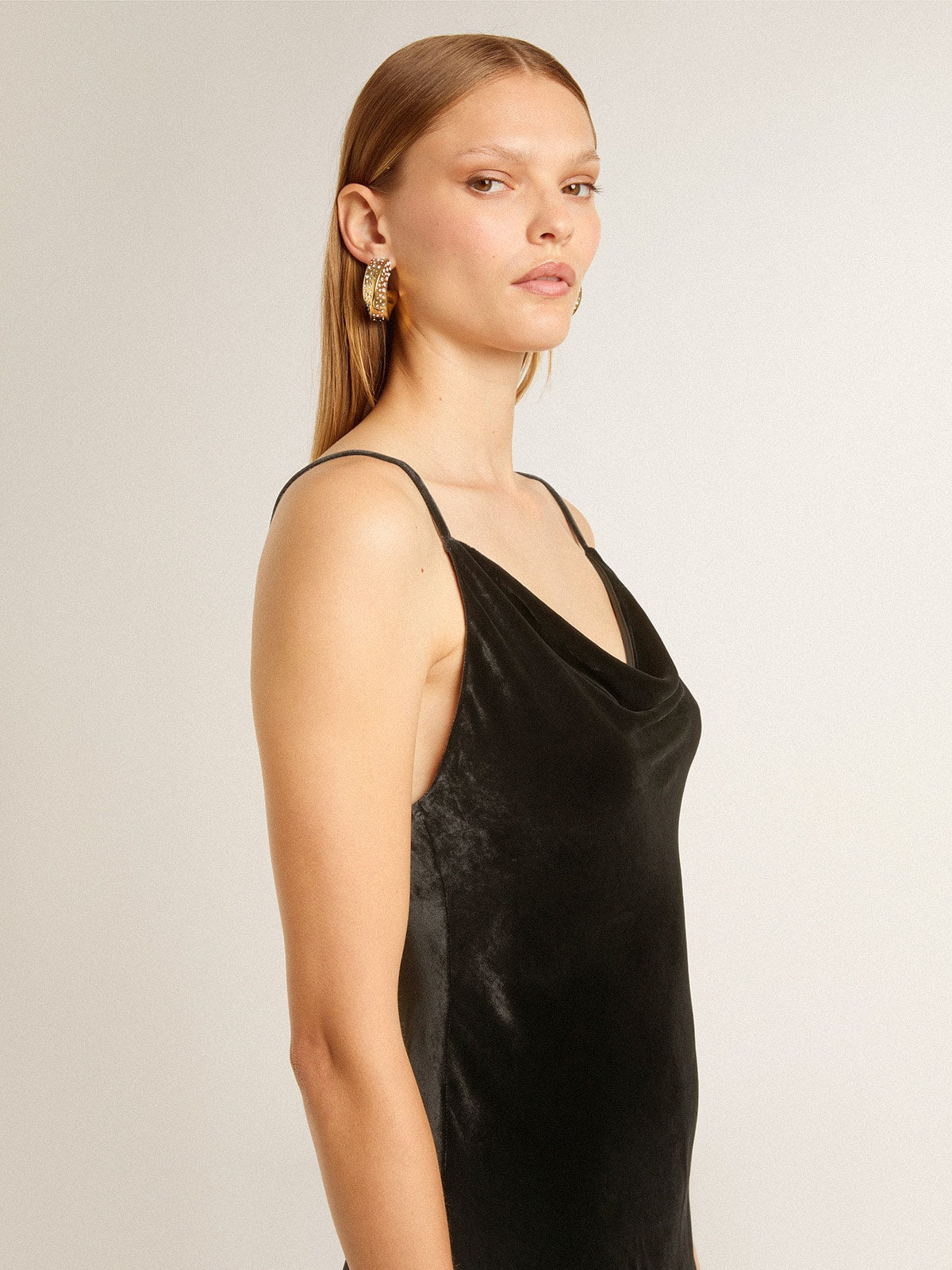 Women's black velvet-effect slip dress