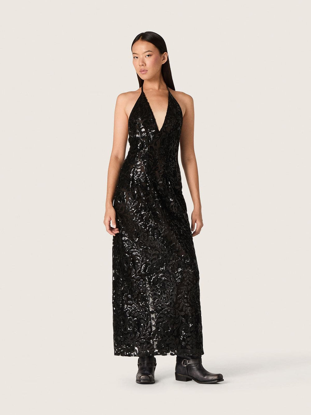 Women's long dress in tulle with floral embroidery in black sequins