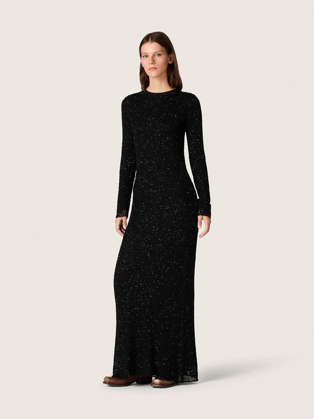 Women's long dress in black mesh with black sequins