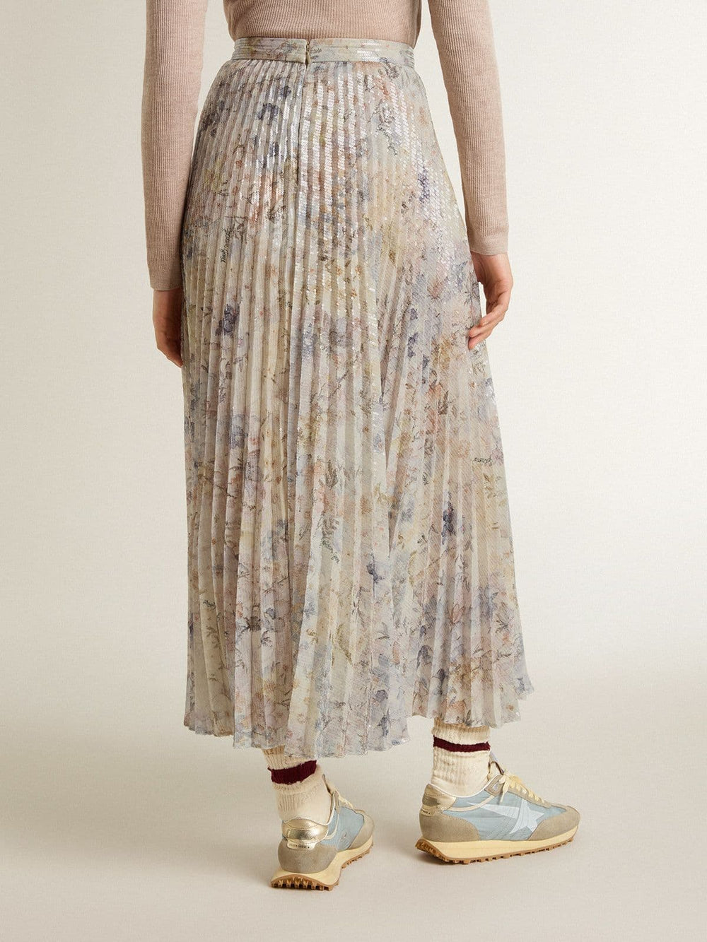 Women's long pleated skirt with multicolor floral sequin print