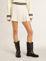 White pleated Star miniskirt