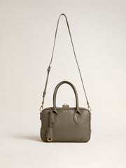 Vita Bag in sage-green leather with gold details