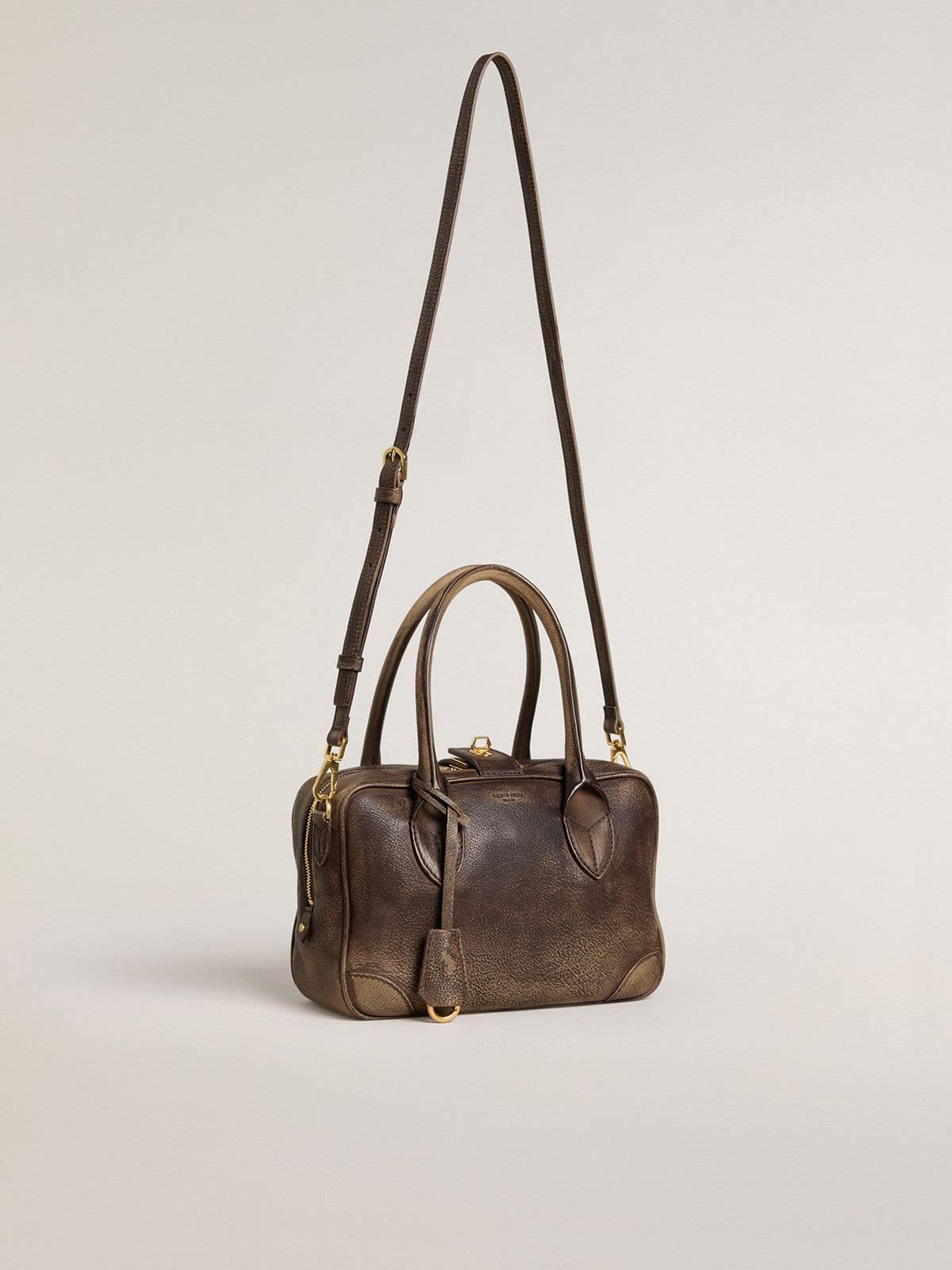 Vita Bag in brown vintage leather with gold details