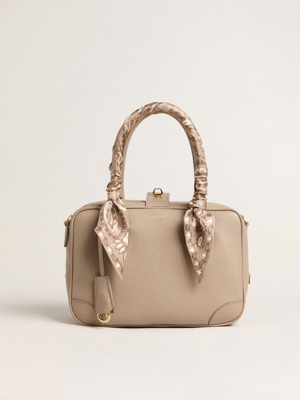 Vita Bag in taupe leather with gold details