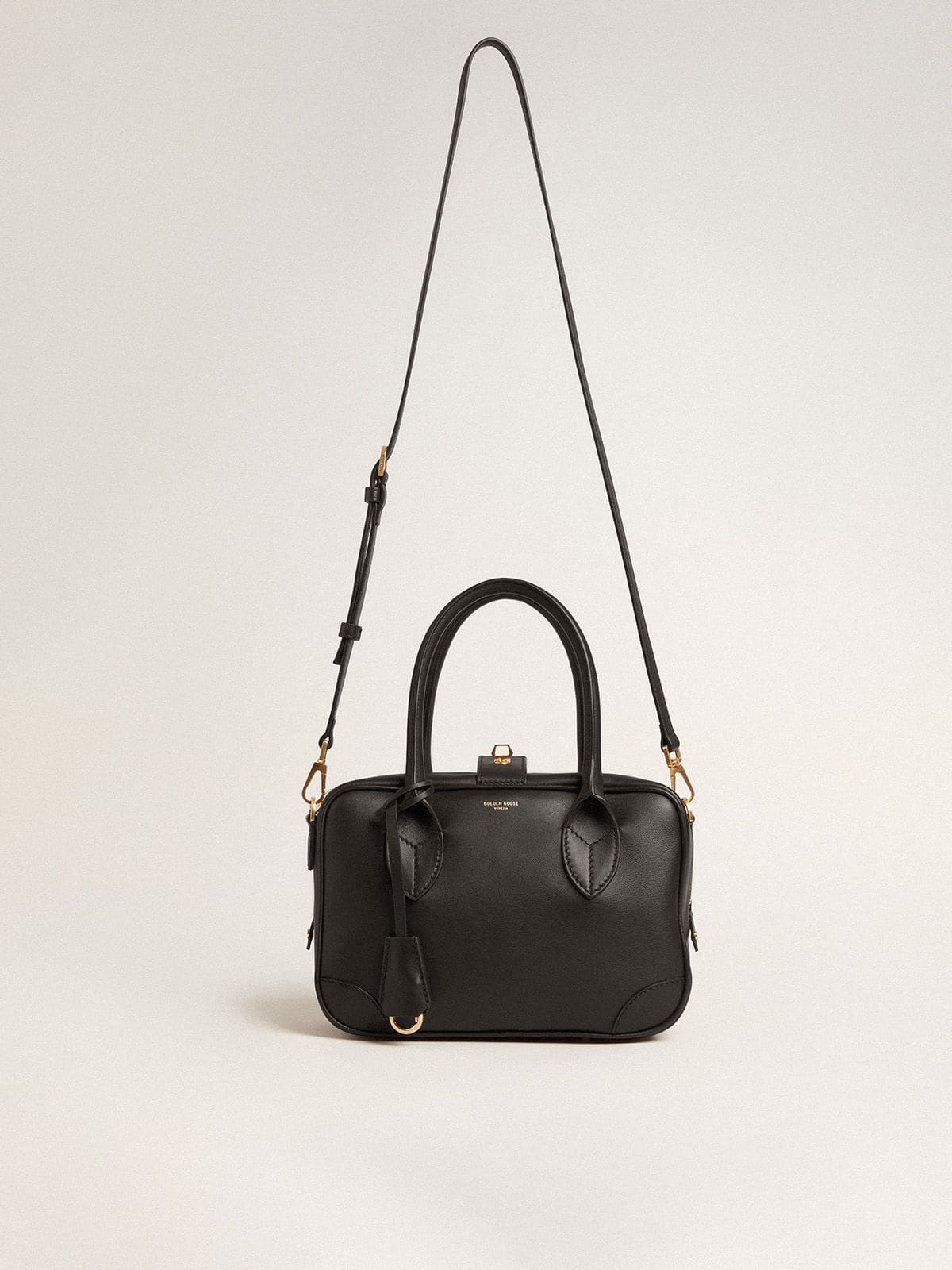 Vita Bag in smooth black leather with gold details