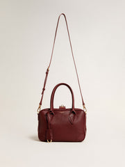 Vita Bag in burgundy leather with gold details