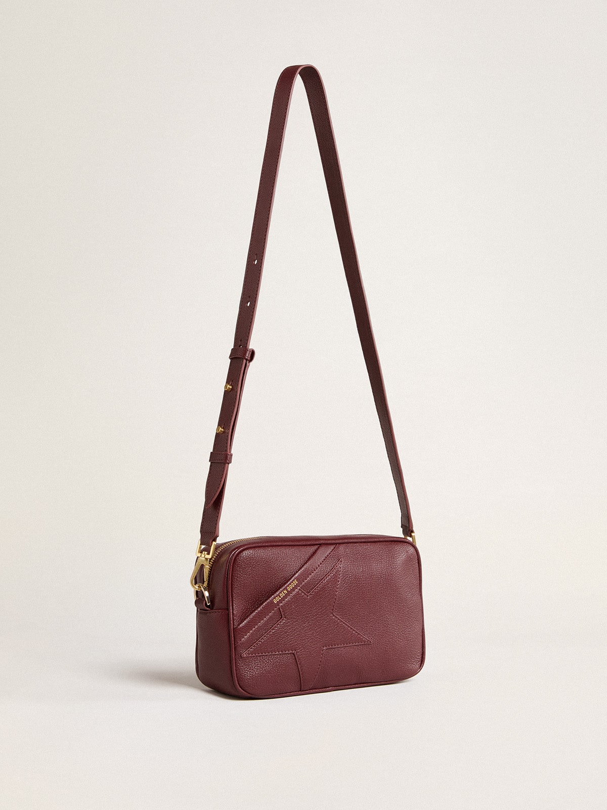 Star Bag in wine-red leather with tone-on-tone star