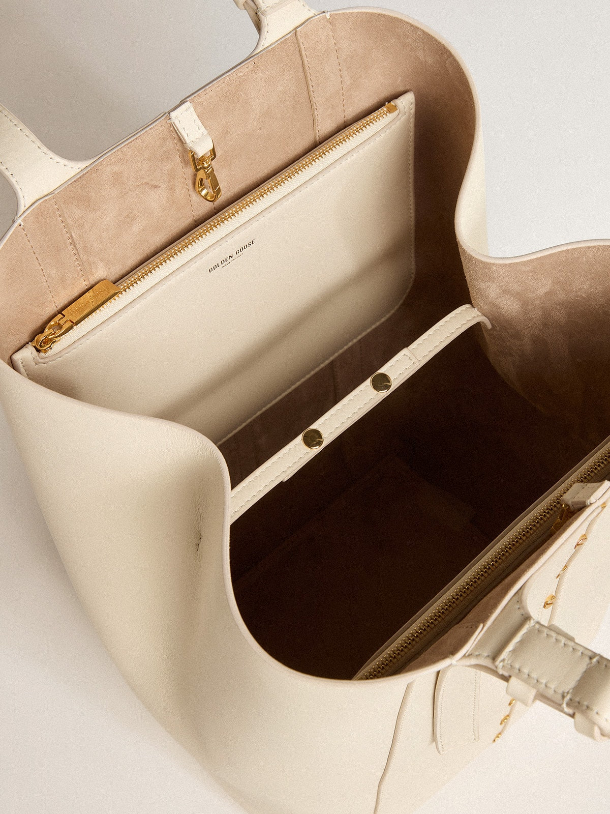 24/7 Bag North South in butter-colored leather with adjustable handles