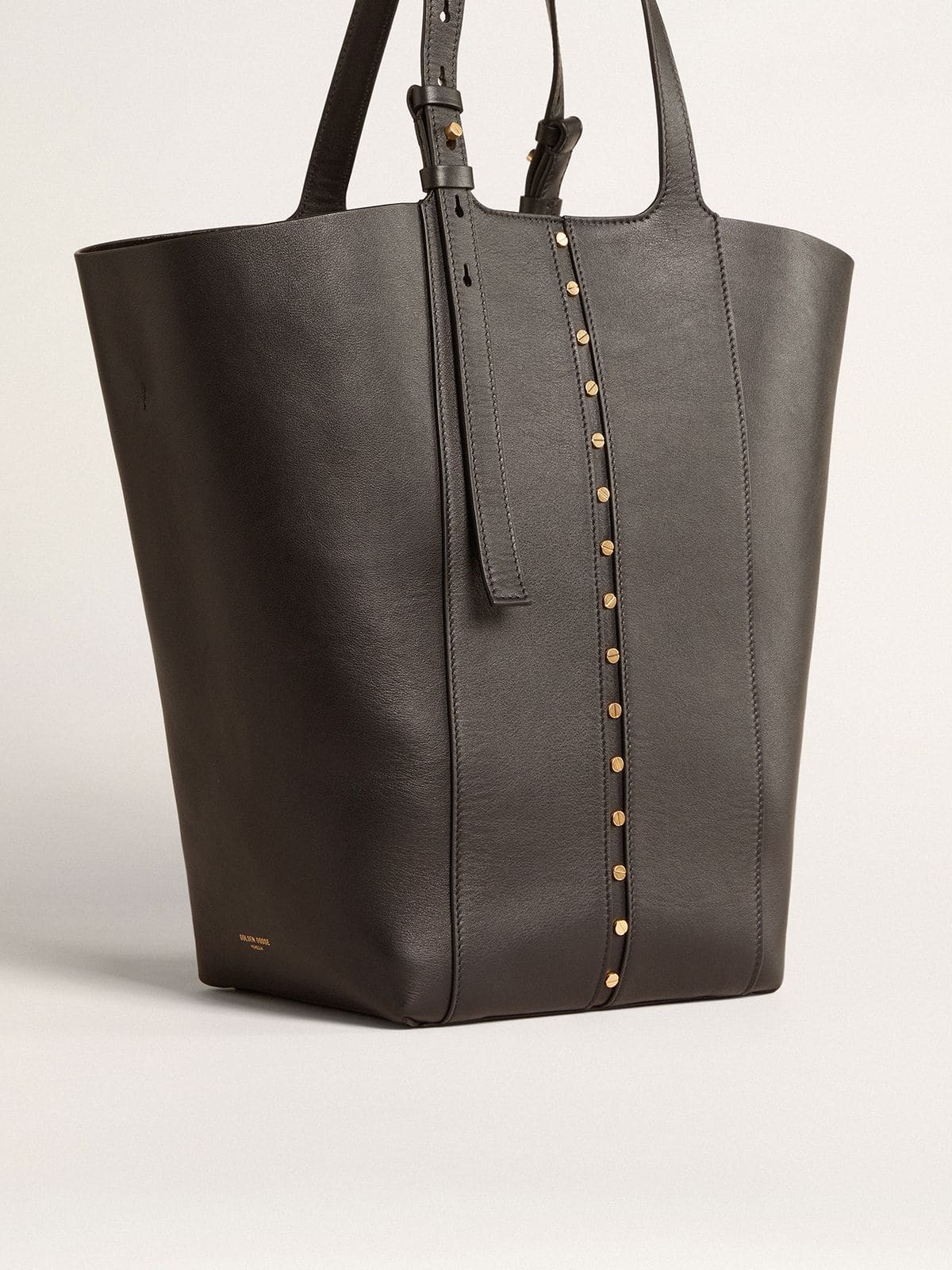 24/7 Bag North South in black leather with adjustable handles