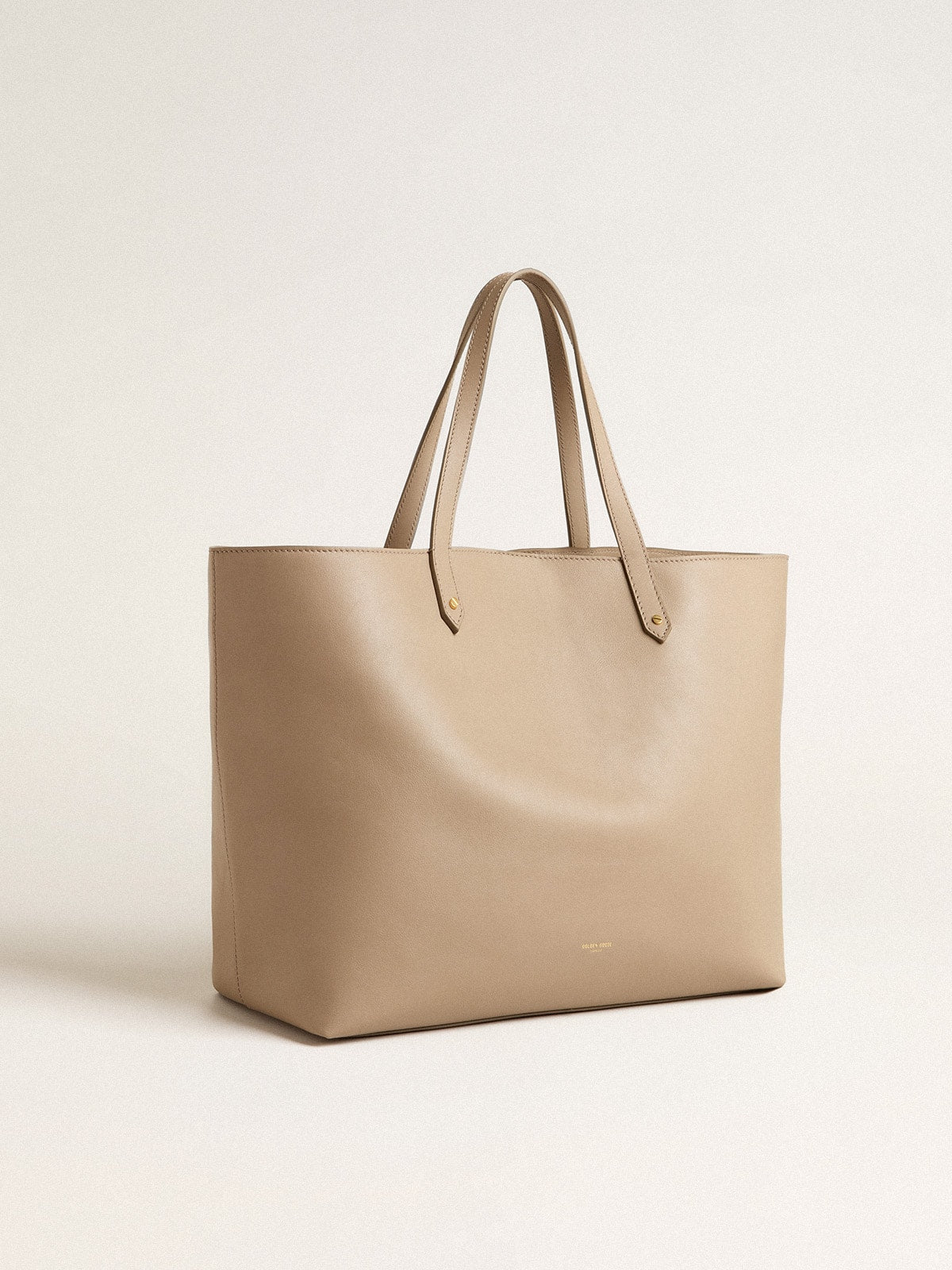 Dove-gray Pasadena Bag in smooth leather with gold logo