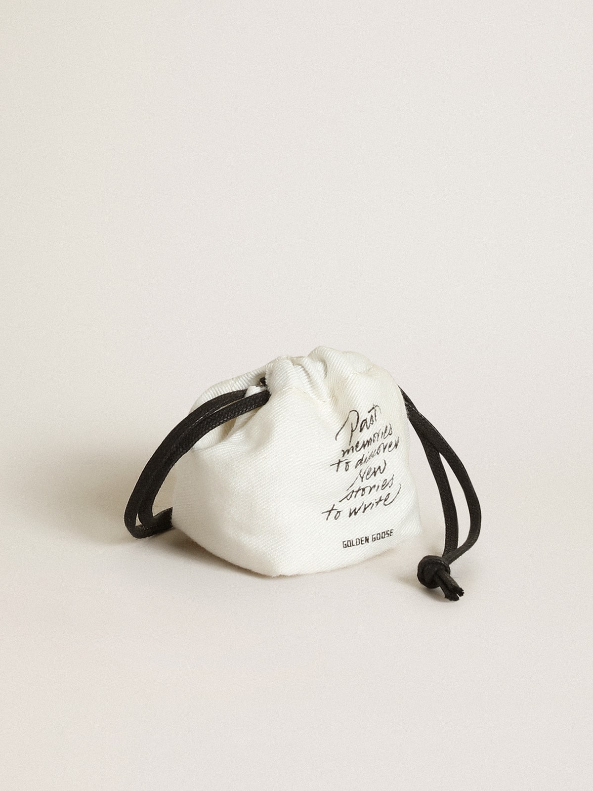 Ring in antique gold color