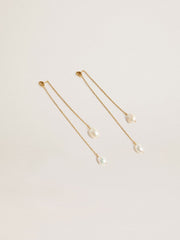 Drop earrings with pearls