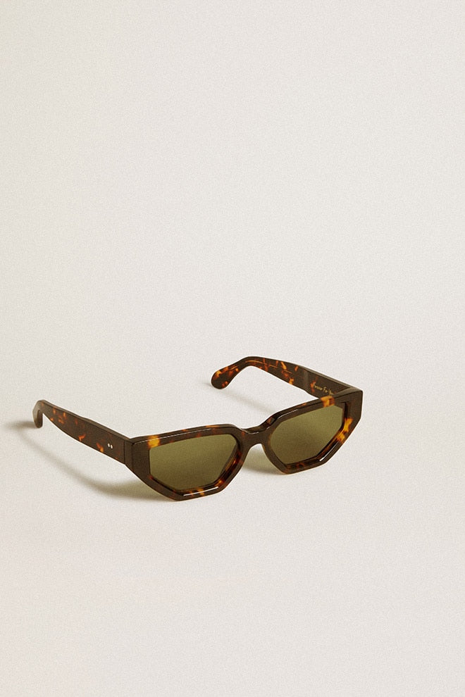 Rectangular-style sunglasses with Havana brown frame
