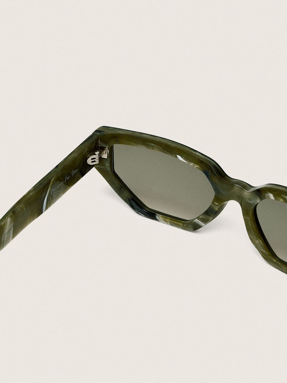 Jamie rectangular sunglasses with green marble effect frame
