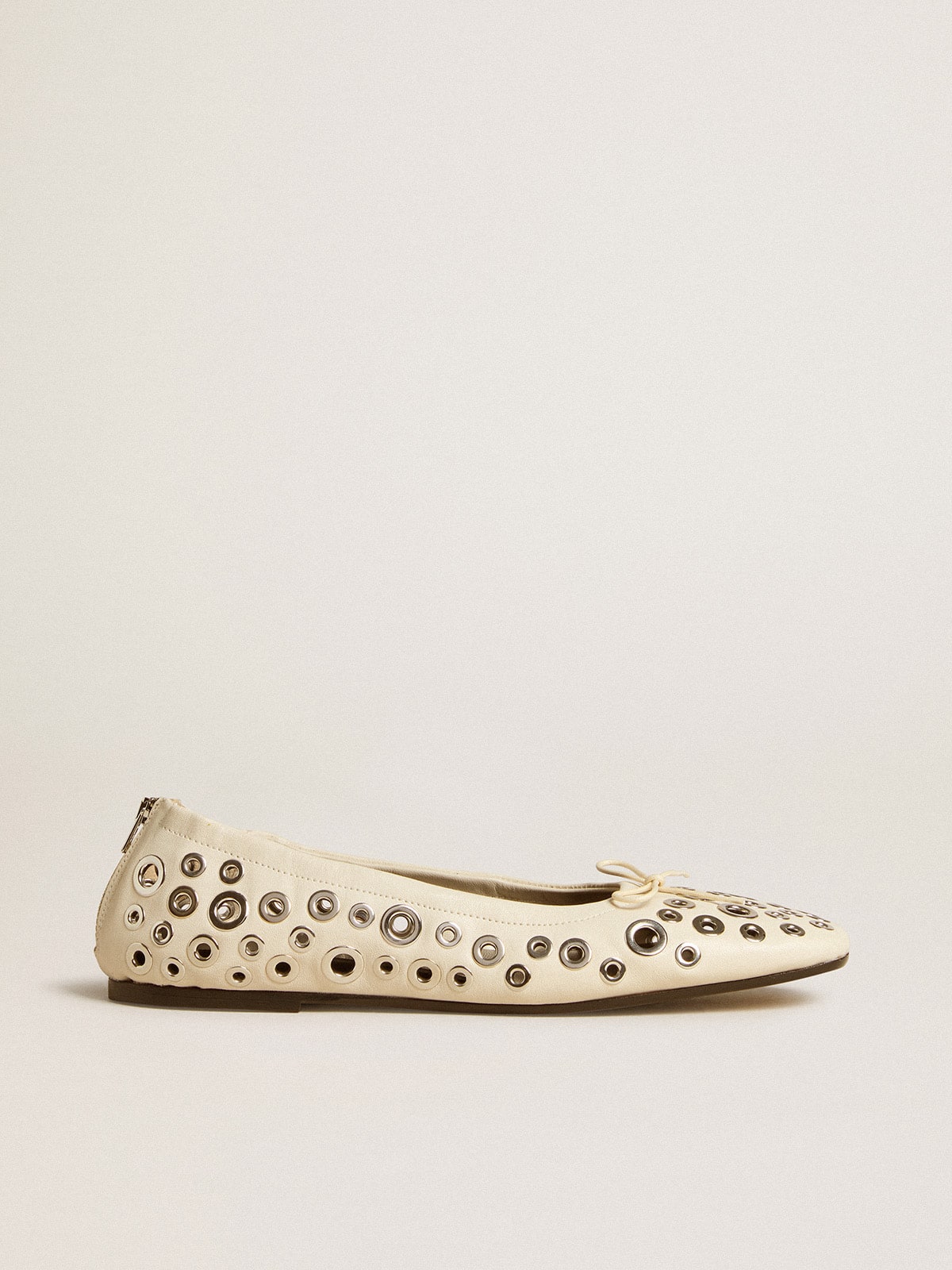 Amy ballet flats in white nappa leather with silver colored studs