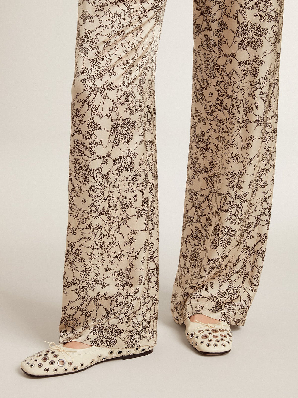 Amy ballet flats in white nappa leather with silver colored studs