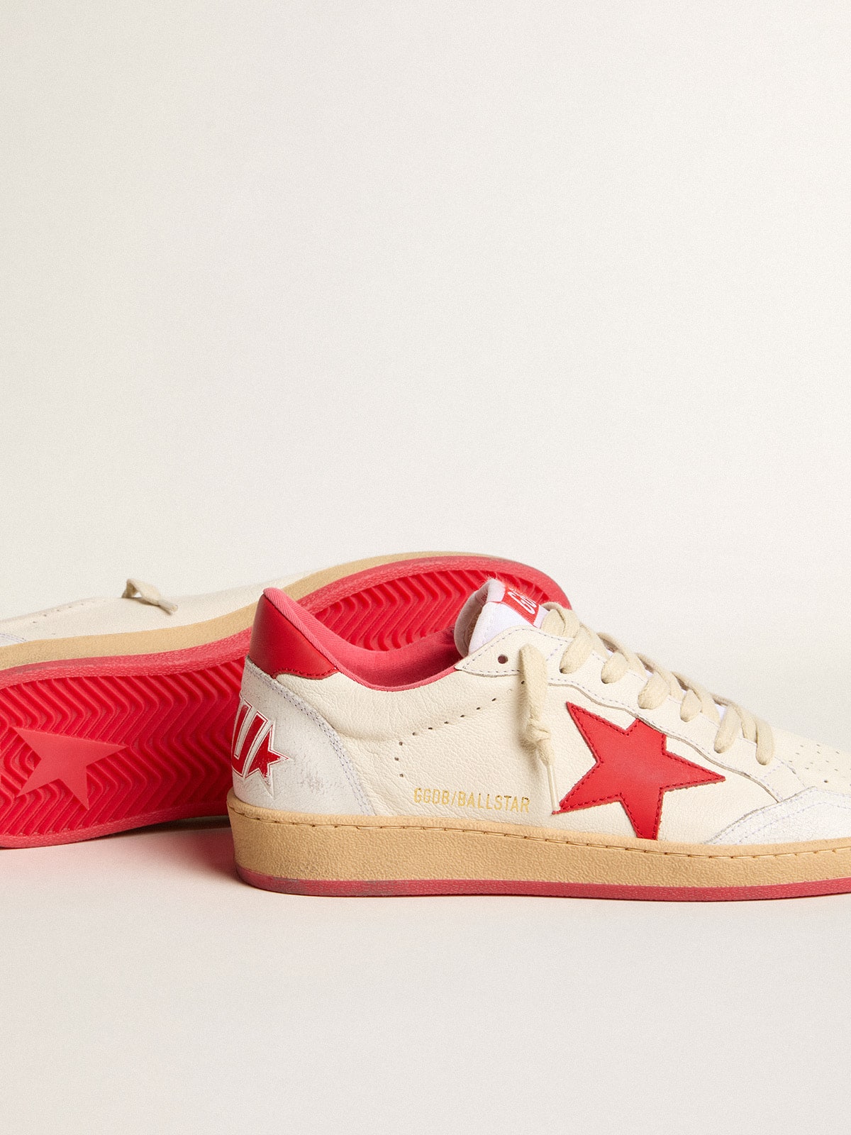 Men’s Ball Star Wishes in white leather with a red star and heel tab