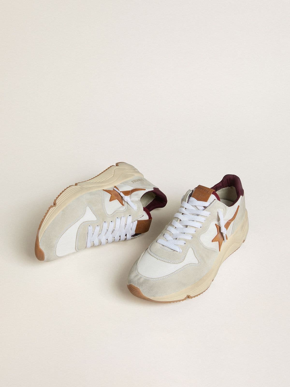 Men's Running Sole in nylon and suede with brown leather star and burgundy leather heel tab