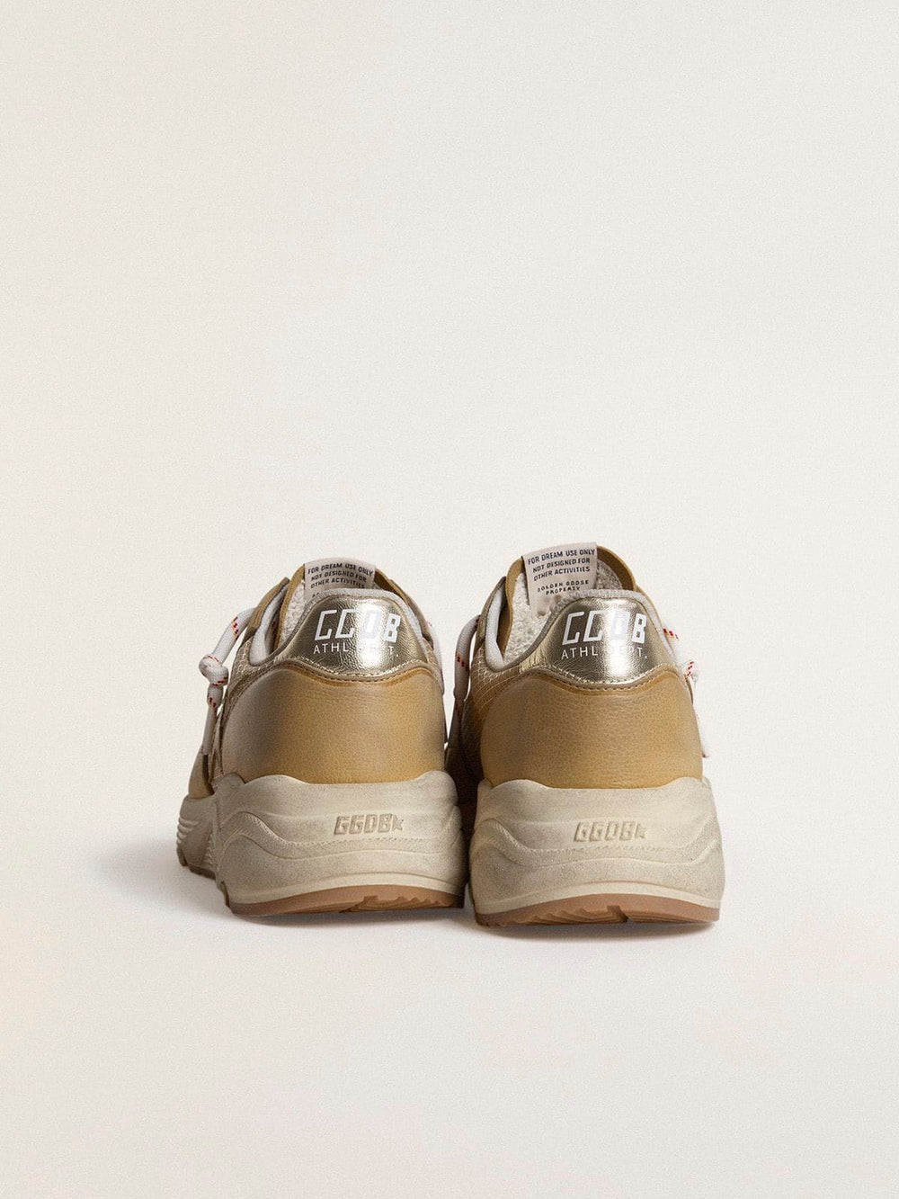 Running Sole in beige nubuck with beige leather star