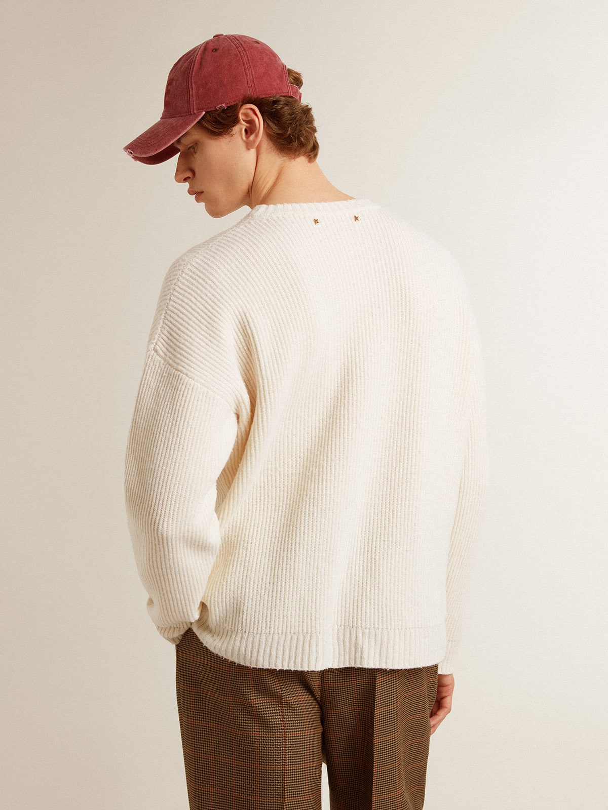 Men's crew-neck sweater in worn white ribbed wool