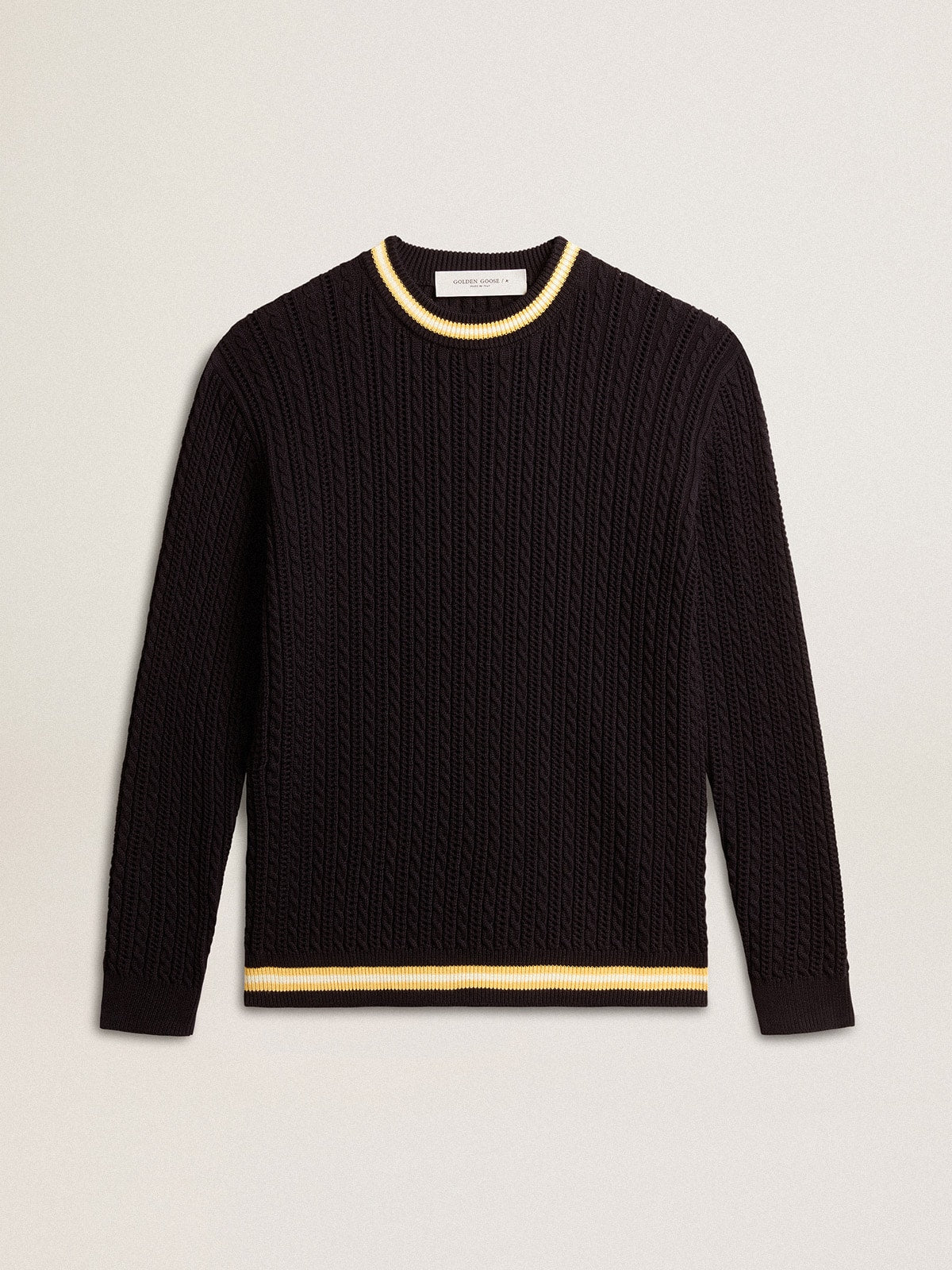 Men’s blue round-neck sweater with contrasting ribbing