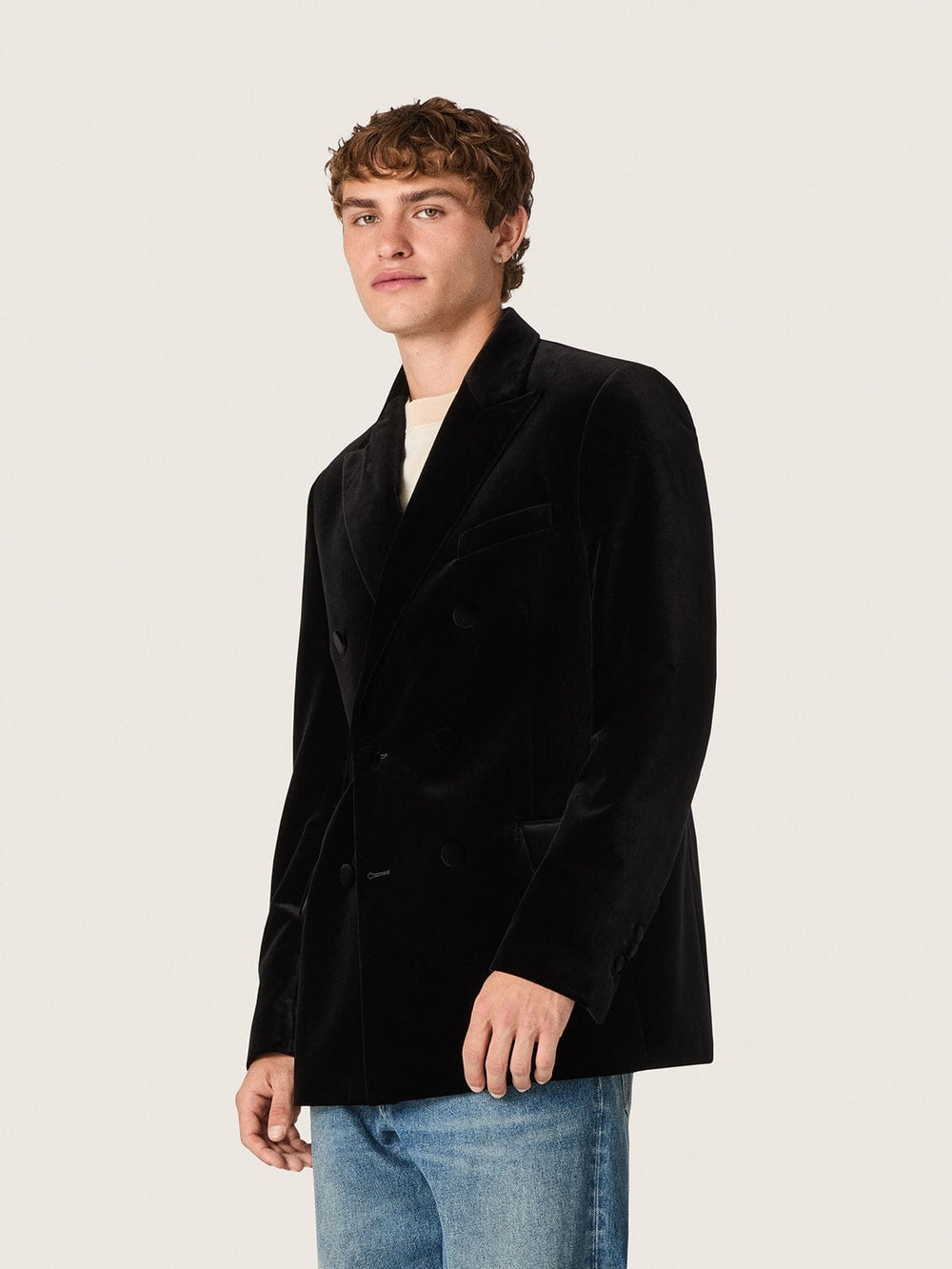 Men’s double-breasted blazer in black velvet with black satin lapels