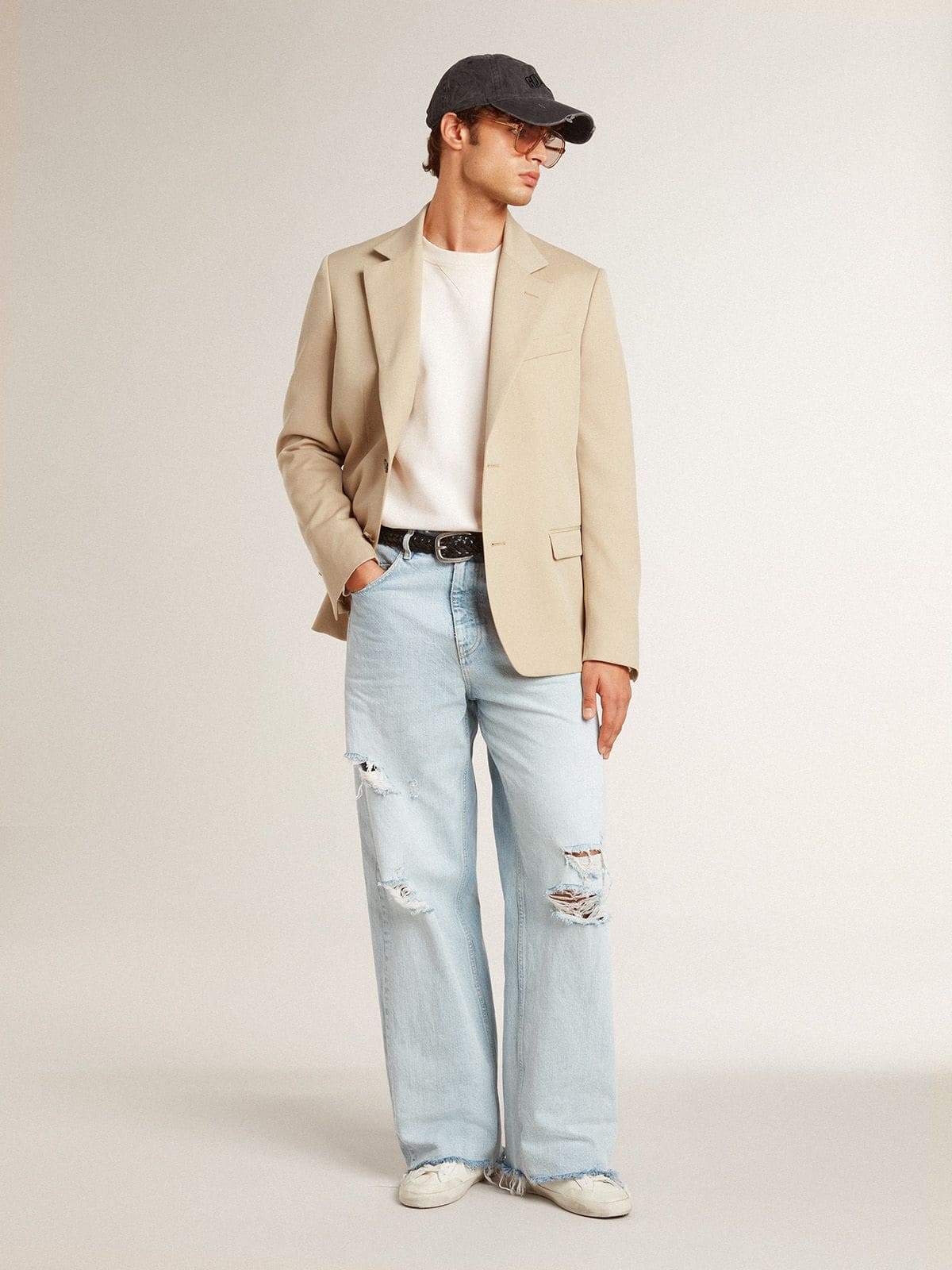 Men's sweatshirt in worn white with print