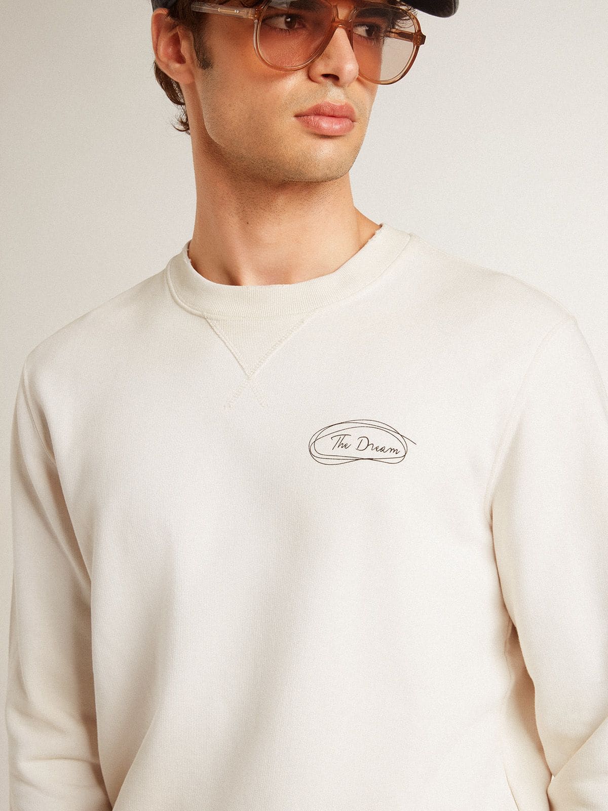 Men's sweatshirt in worn white with print