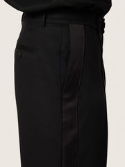 Men's pants in black cool wool with satin side stripe