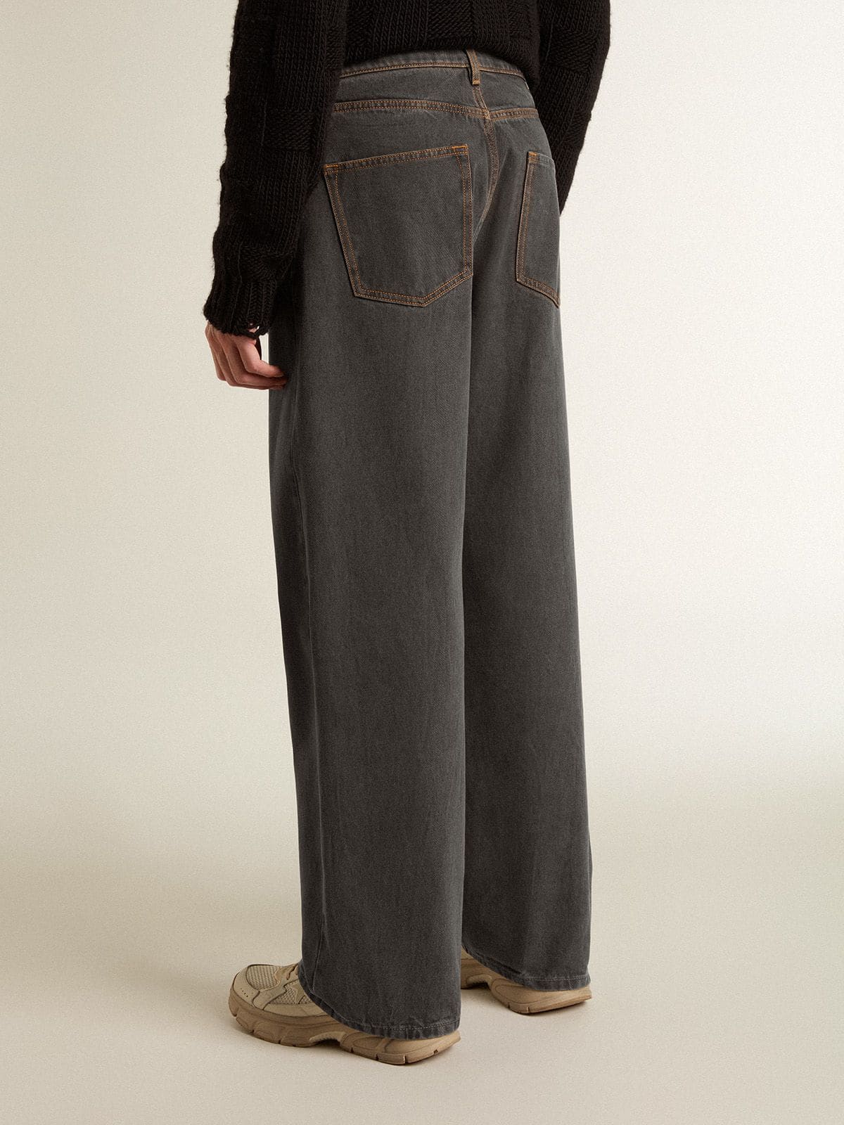 Men's dark gray jeans in twist crease-wash denim