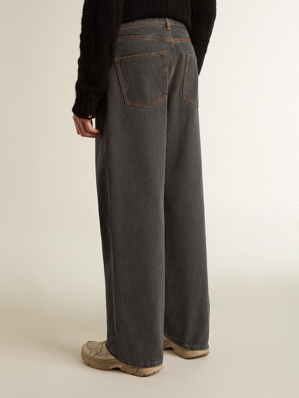 Men's dark gray jeans in twist crease-wash denim