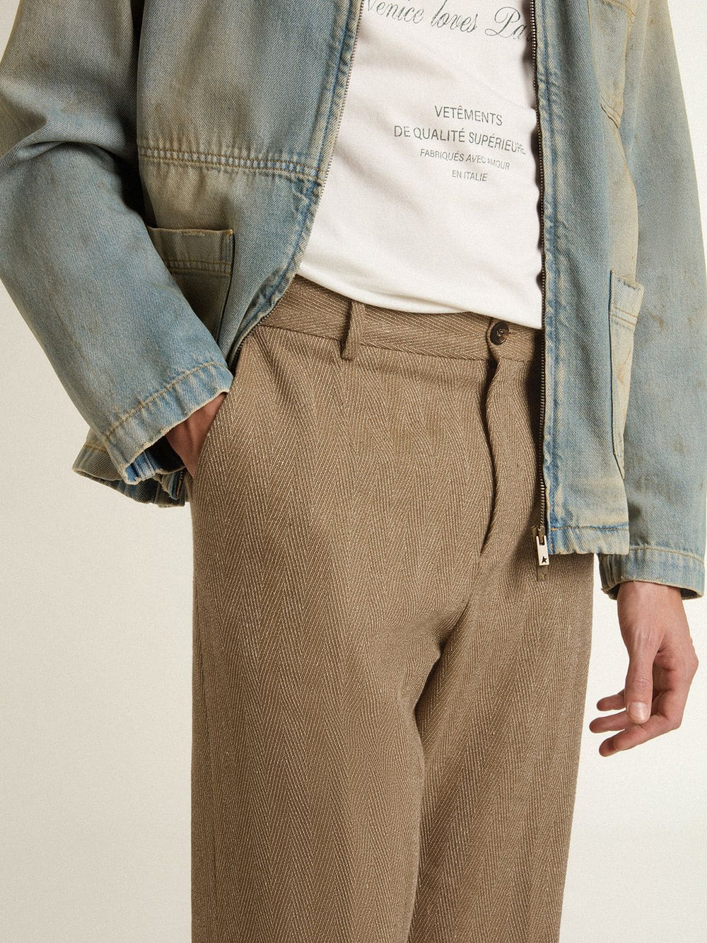 Tailored pants in sand-colored chevron linen blend