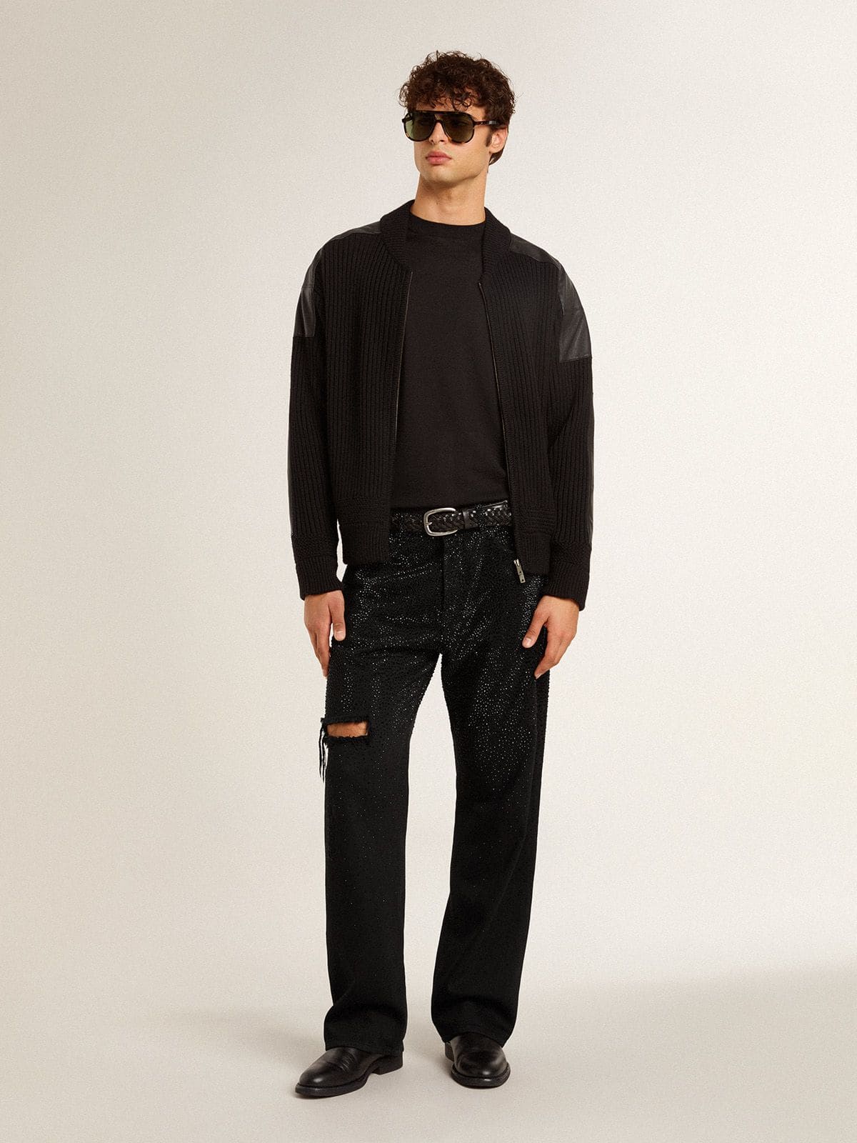 Men's black jeans with a loose fit and gradient effect all-over crystals