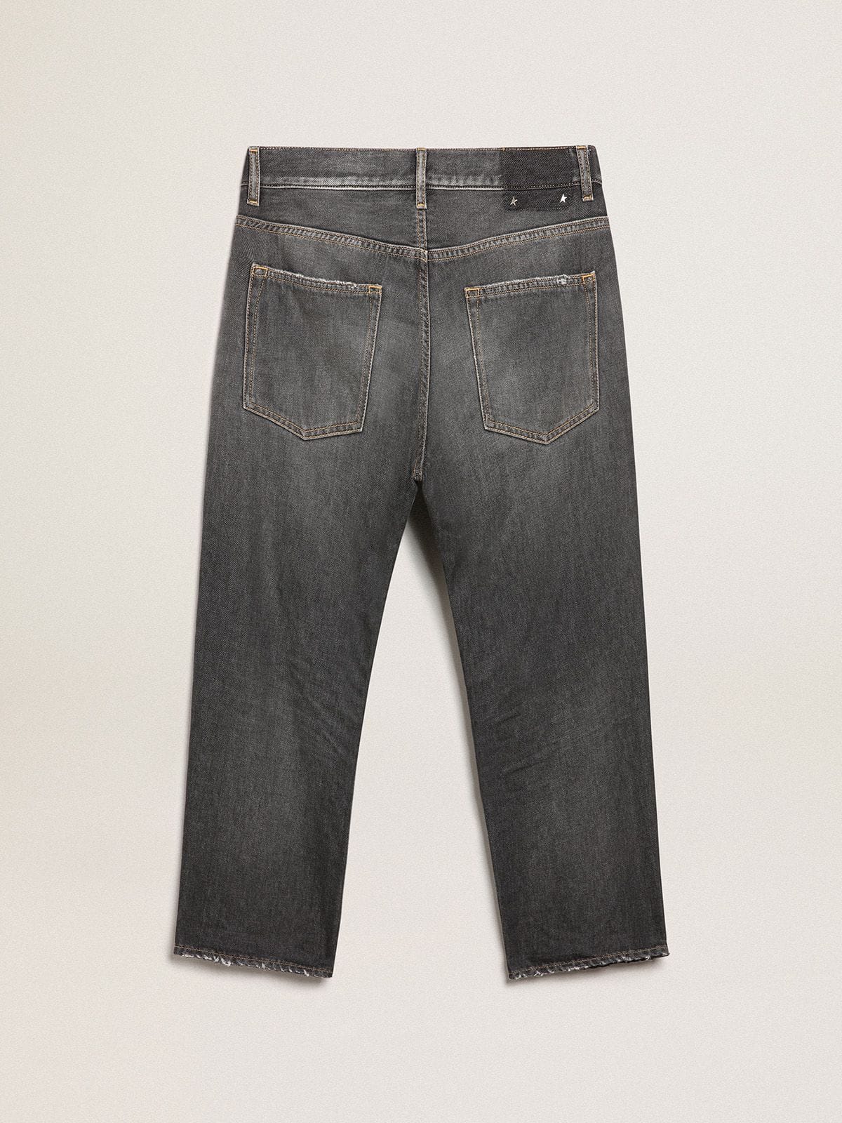 Men’s stonewashed-effect black jeans