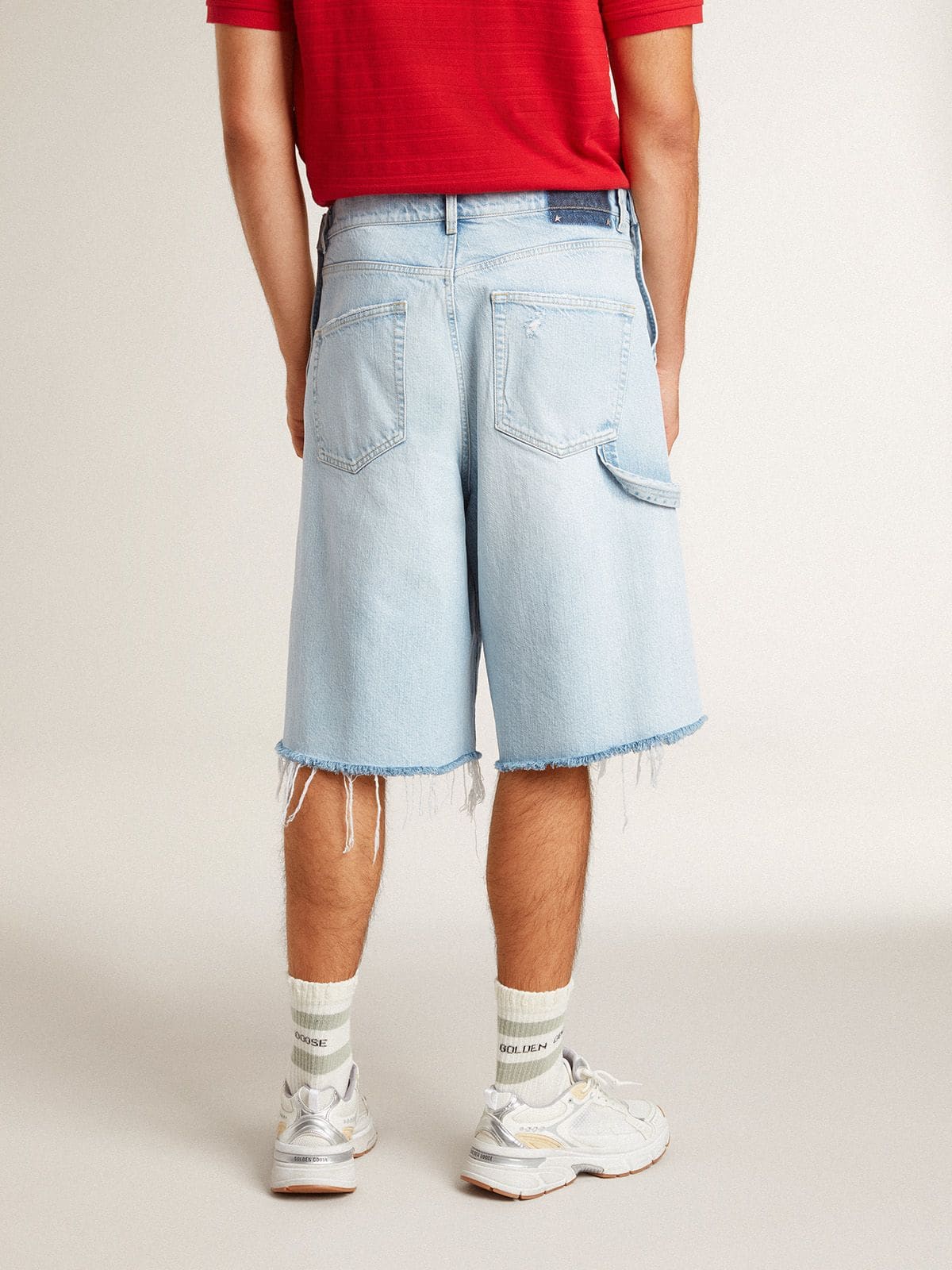 Men's denim Bermuda shorts with lived-in effect