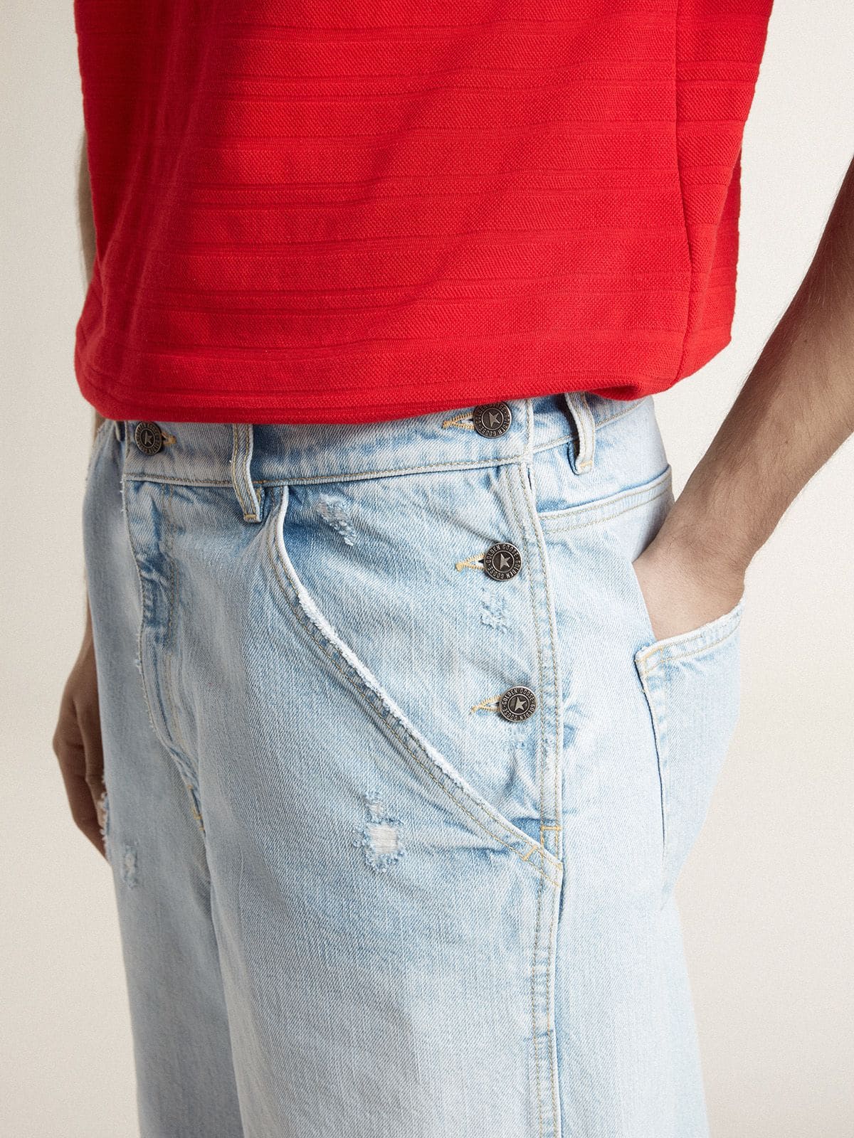 Men's denim Bermuda shorts with lived-in effect