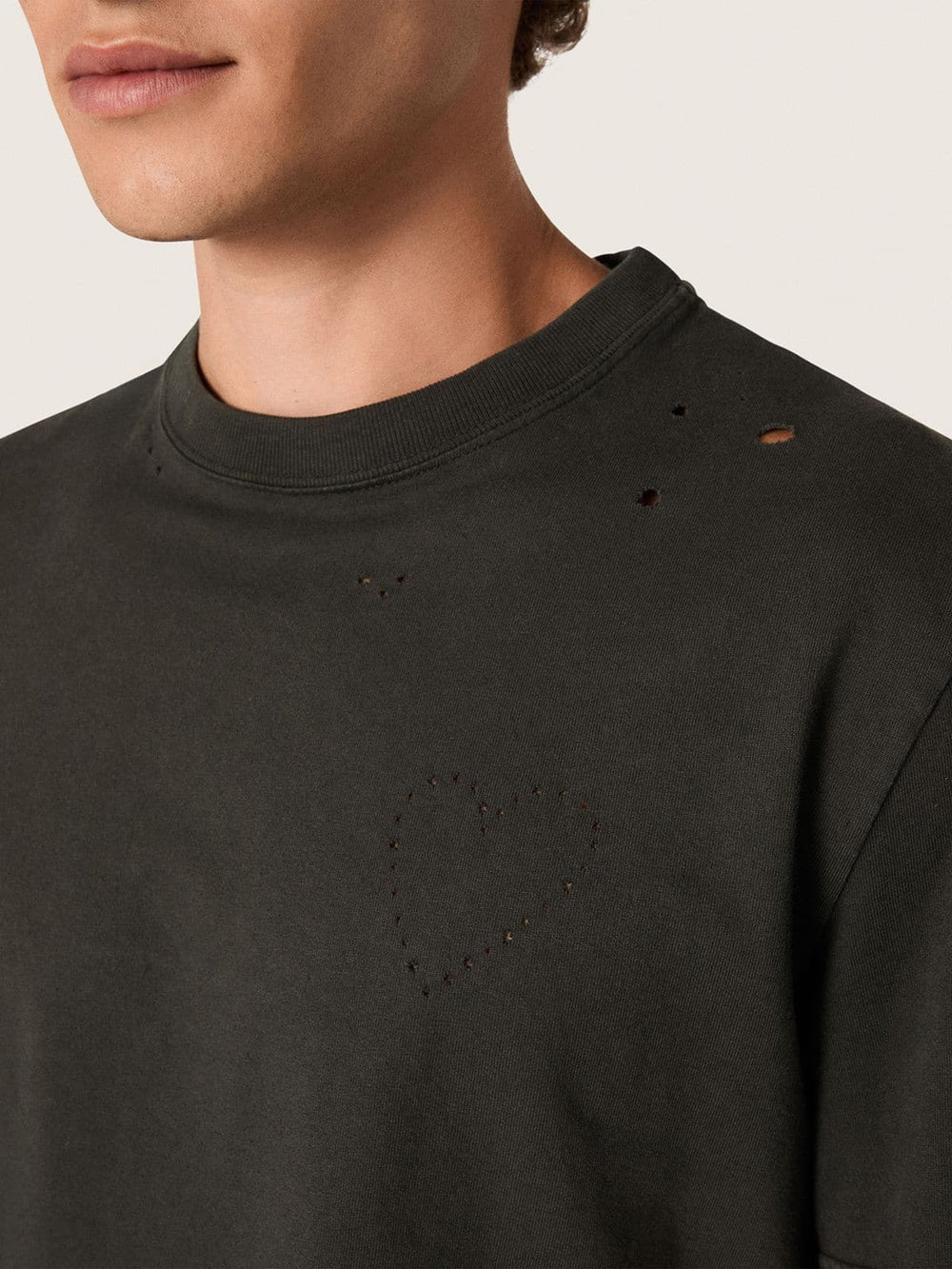 Men’s T-shirt in anthracite cotton jersey with perforated heart