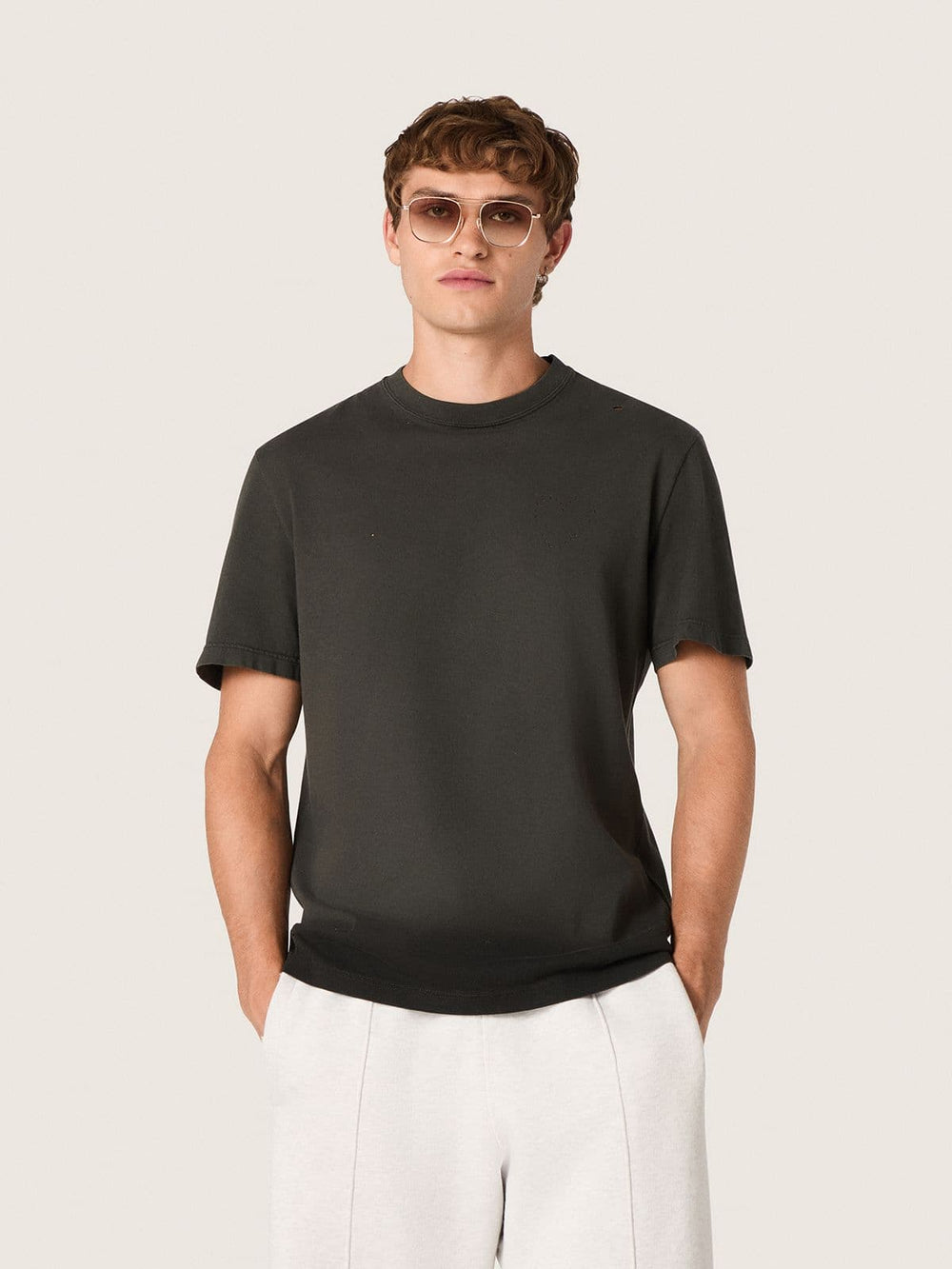 Men’s T-shirt in anthracite cotton jersey with perforated heart