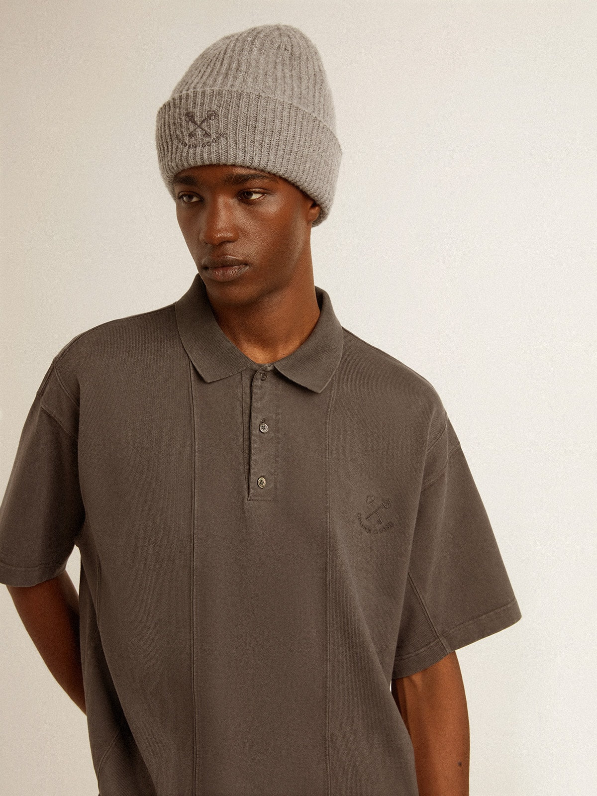 Men's cotton polo shirt in anthracite gray with embroidery